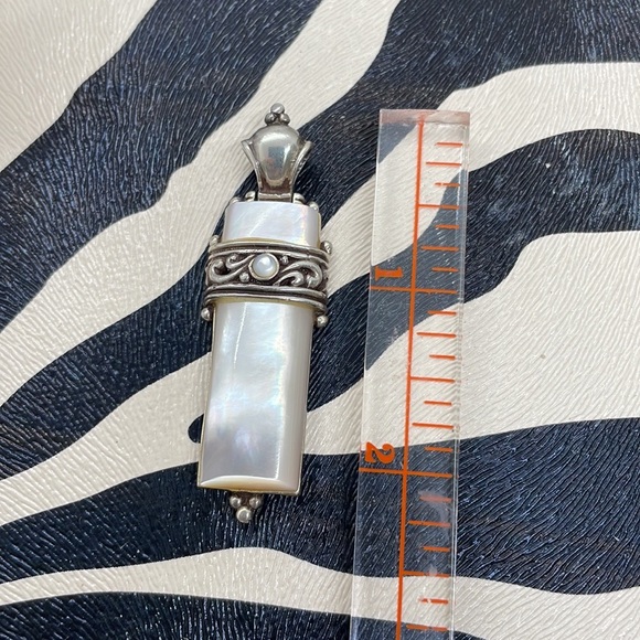 Magnificent Mother of Pearl Sterling Silver Pendant - Picture 2 of 7